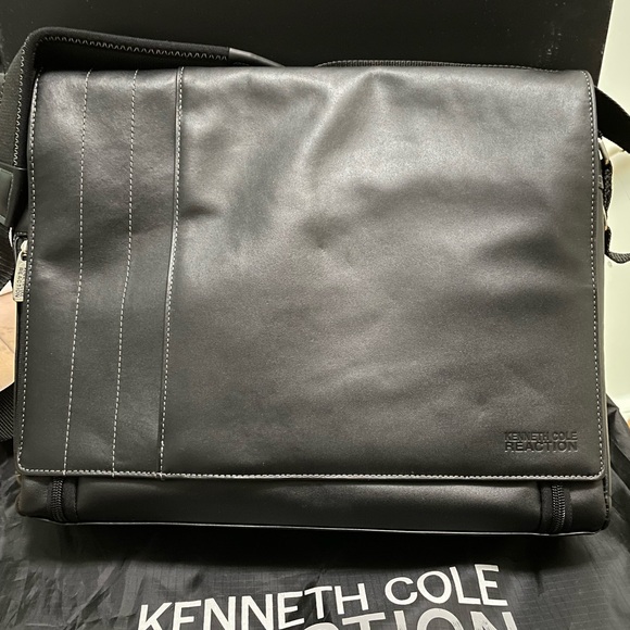 Kenneth Cole Reaction laptop bag - Picture 1 of 4